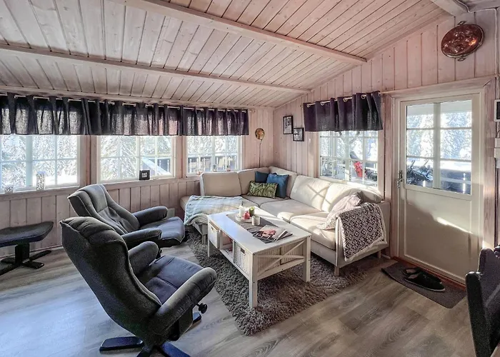 Σπίτι διακοπών 3 Bedroom Awesome In *